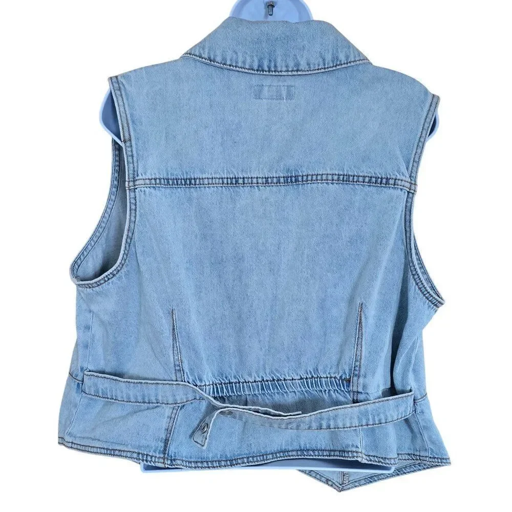 Light Wash Denim Vest Snap Button Closure cottagecore boho casual